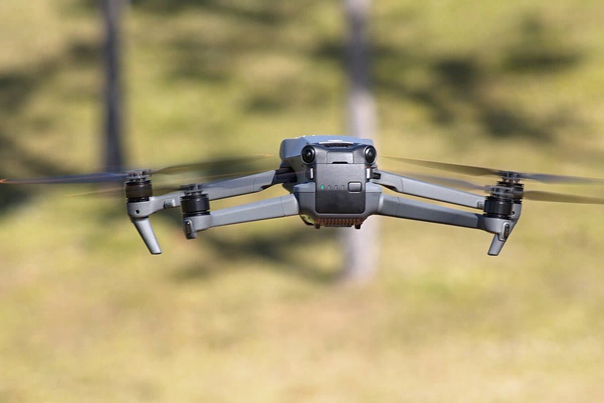 DJI Mavic 3 Classic outdoors