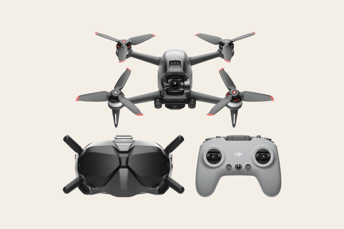 Product image: DJI Store UK DJI FPV, official product still